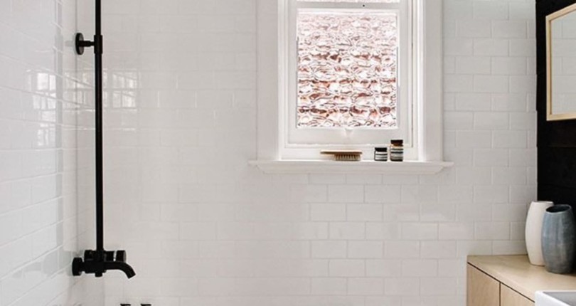 7 Clever Remodeling Ideas for a Small Bathroom