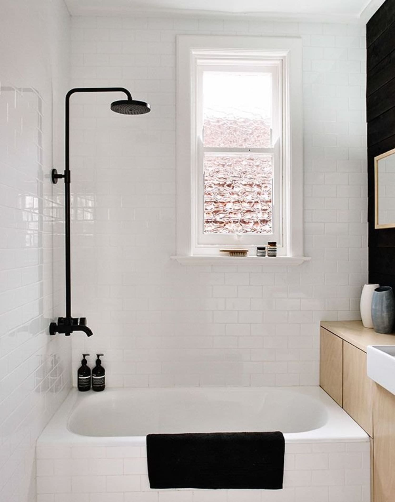 7 Clever Remodeling Ideas for a Small Bathroom