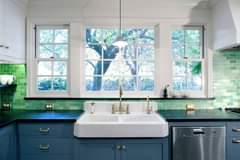 What do you think – are the colors of the backsplash and lower cabinets clashing…